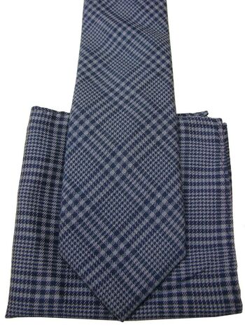 CHARLES TYRWHITT Mens Tie Blue - Check ULTRA SKINNY + Matching Pocket Square